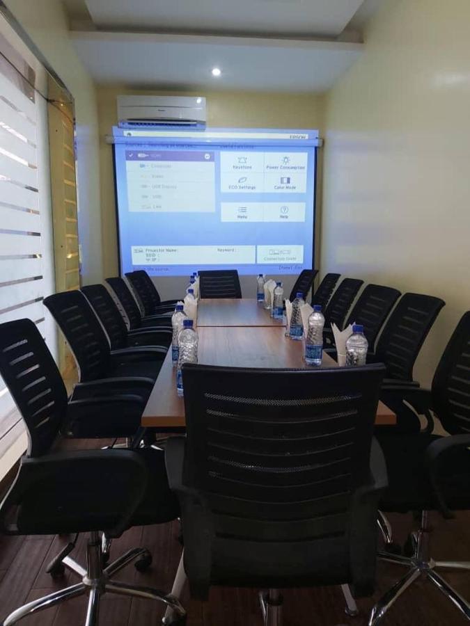 Joshesther Olive Hotel Ikeja Εξωτερικό φωτογραφία