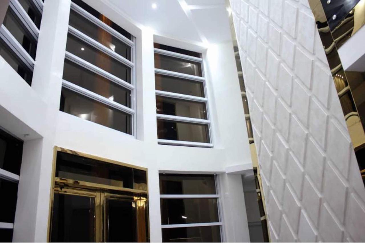 Joshesther Olive Hotel Ikeja Εξωτερικό φωτογραφία